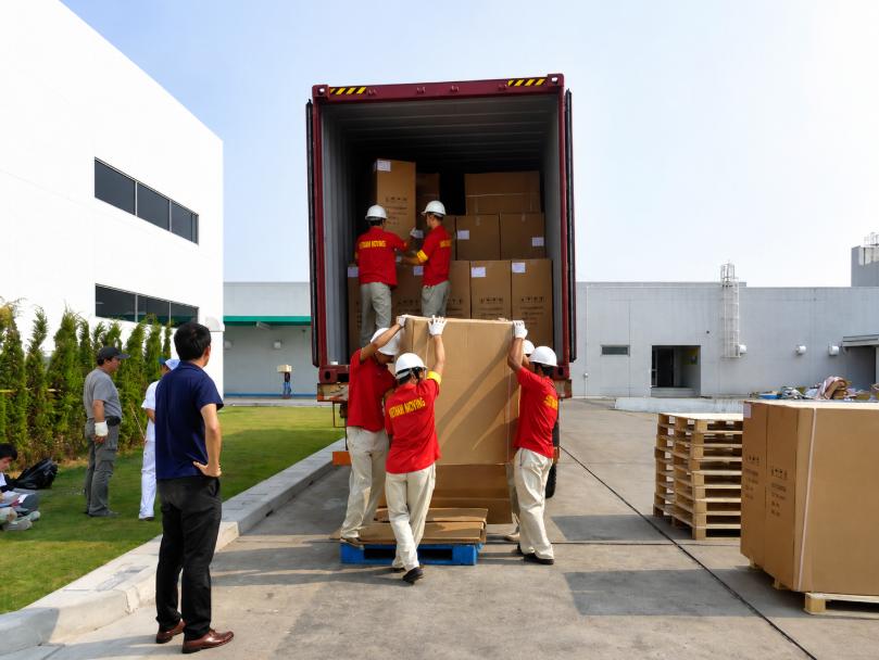 Cung cấp đội ngũ bốc xếp hàng hóa nhanh chóng, chuyên nghiệp