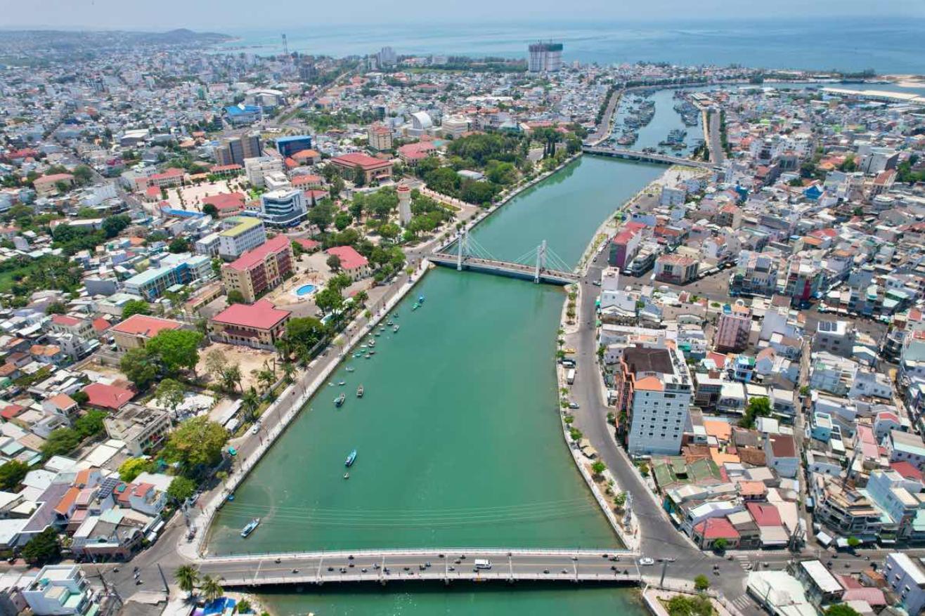 Nền kinh tế tỉnh Bình Thuận phát triển nhanh chóng nhưng gặp hạn chế về nguồn cung lao động